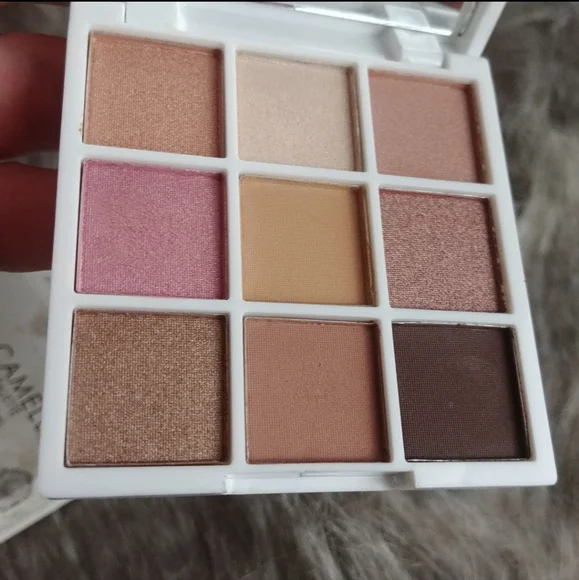 $52 《 Seraphine Botanicals 》 Chia + CamelliaClean Pink Neutral Makeup Palette